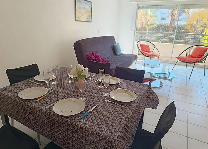 Apartment Le Magellan-1 By Interhome Saint-Raphael (Var)